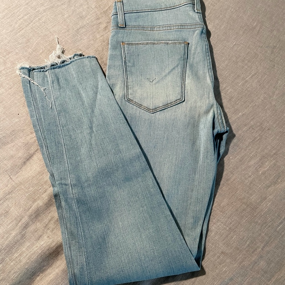 NWOT. Hudson jeans, distressed, size 28.